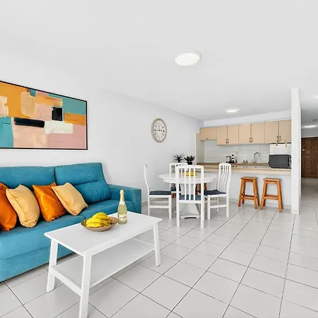 Апартаменты Ocean Breeze Tenerife *